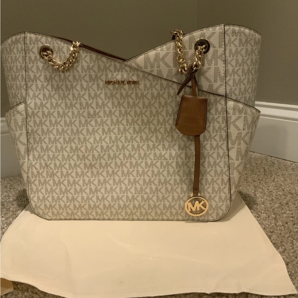 Michael Kors Black Jet Set Travel Chain  Shoulder Tote Handbag